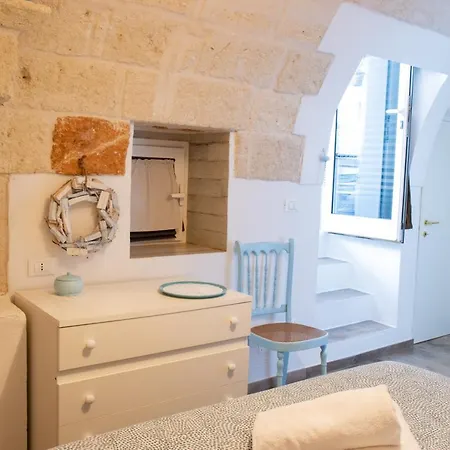 Dimoradonnacrescenza -locazione Turistica Holiday home *