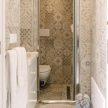 Dimoradonnacrescenza -locazione Turistica Holiday home *